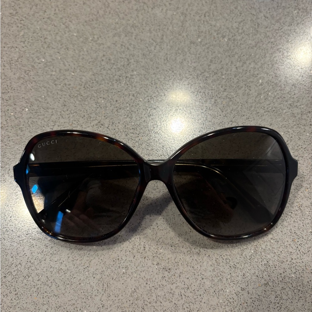 Gucci Women's Tortoise Shell Sunglasses